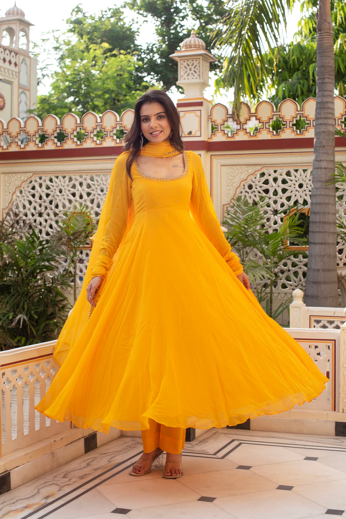 Sanvi Suit Set