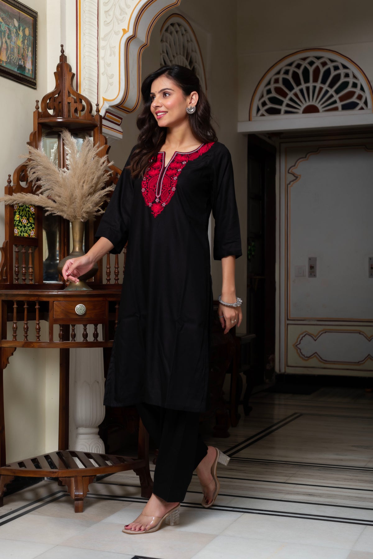 Aarohi Straight Kurta Set