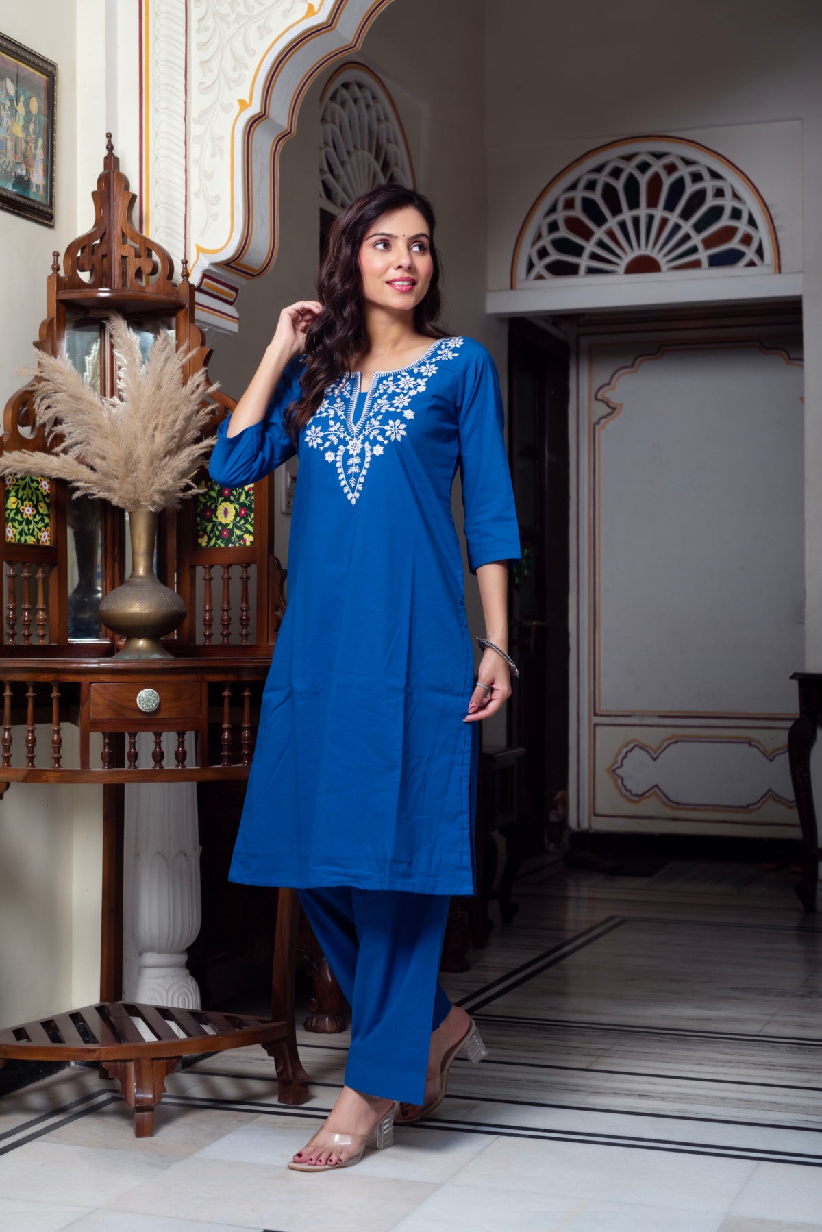 Aarna Straight Kurta Set