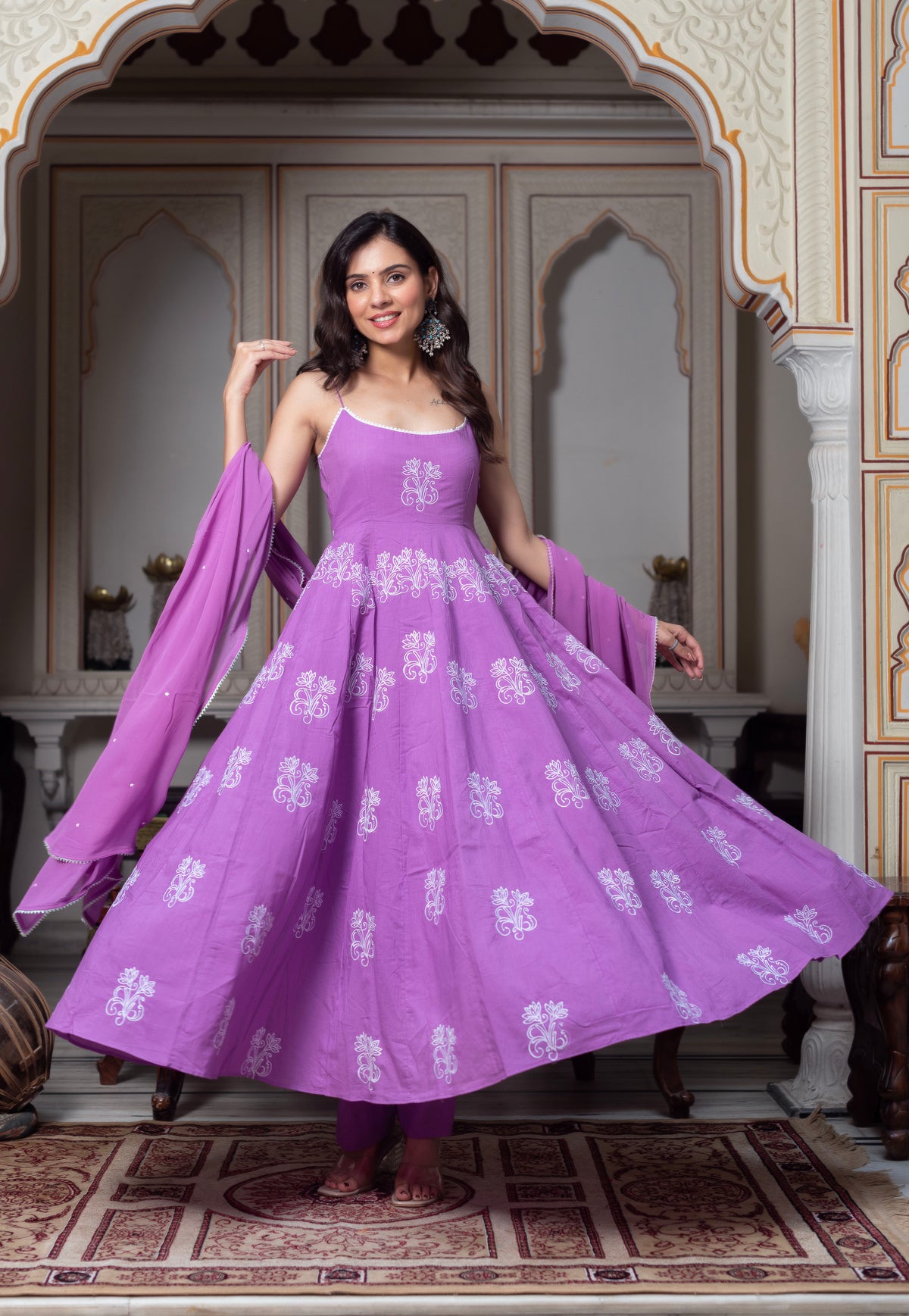 Vamika Suit Set