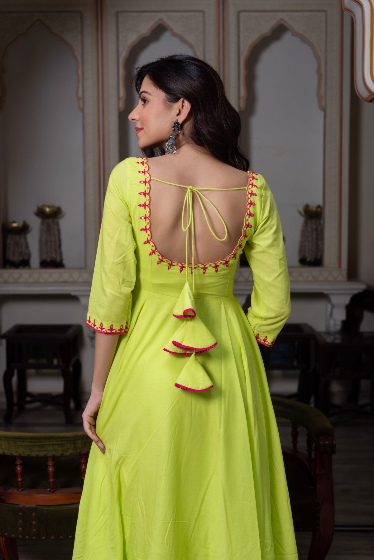 Aarvi Suit Set