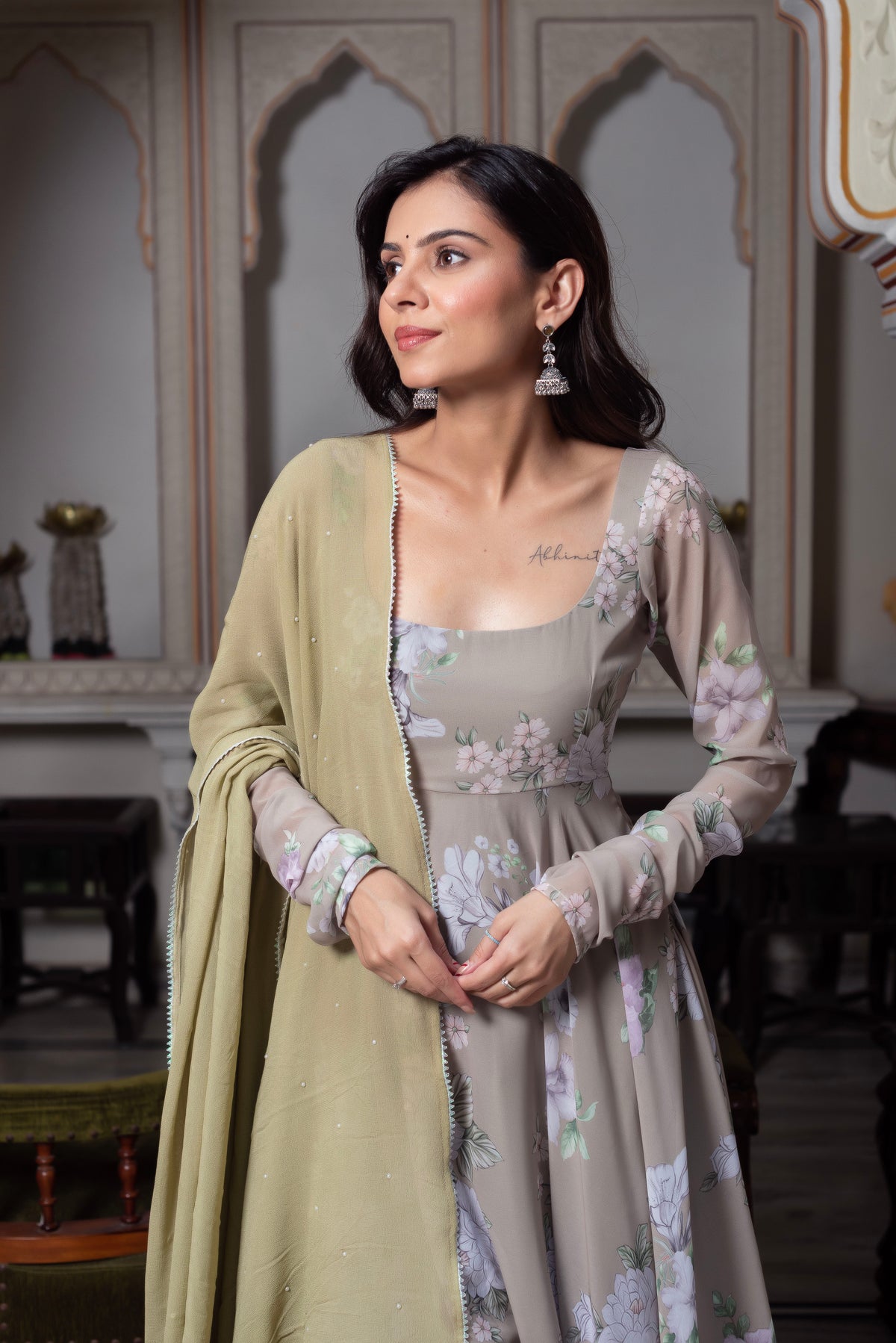 Gautami Suit Set